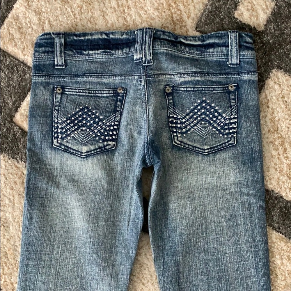 Jeans - Picture 2 of 4